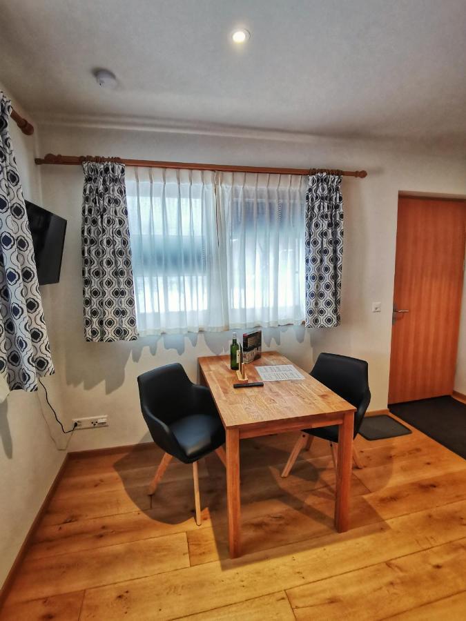 Brunnematta Appartement Ernen Buitenkant foto